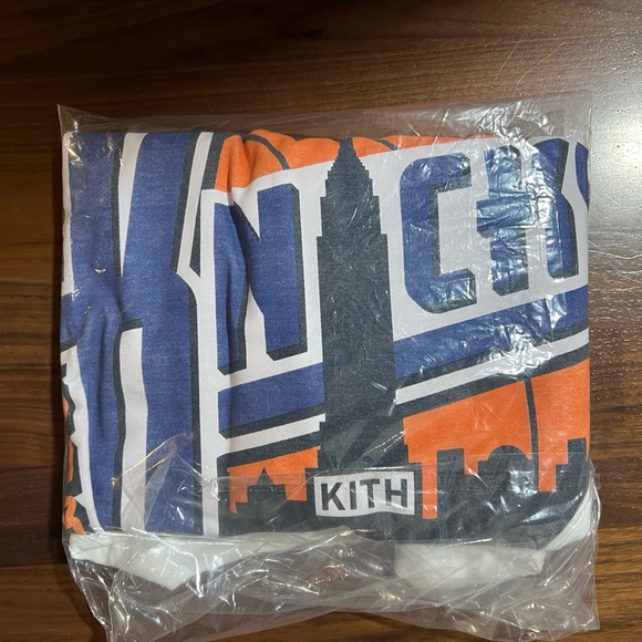 Kith for the New York Knicks City Vintage Long Sleeve Tee White Men’s Size XXL - Picture 8 of 8
